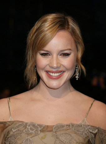 Abbie Cornish's Elegant Updo with Loose Layers