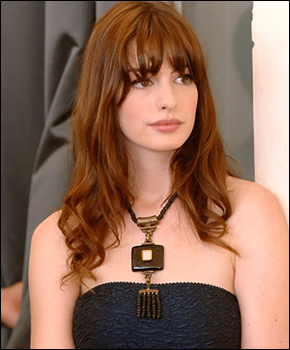 Anne Hathaway Short Hair  on Anne Hathaway Long Curly Hairstyle