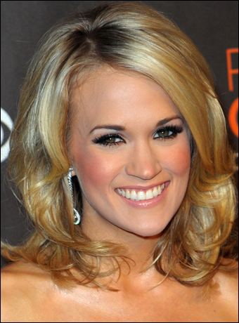 carrie underwood hairstyles updos. Carrie Underwood#39;s Medium