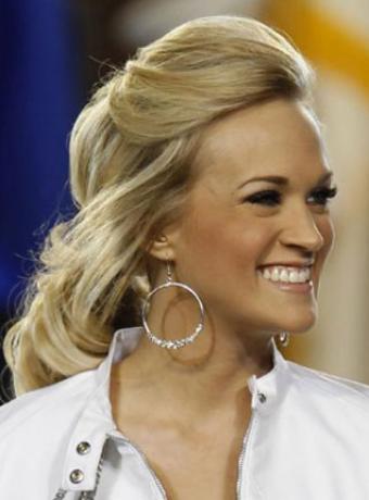 Carrie Underwood Haircuts Bangs. Carrie Underwood#39;s Hairstyle
