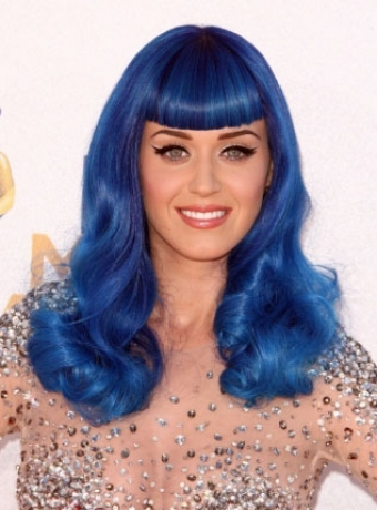 Katy Perry's Beautiful Long Blue Hairstyle with Bangs at the 2010 MTV Movie 
